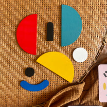Afbeelding in Gallery-weergave laden, Shapes puzzle
