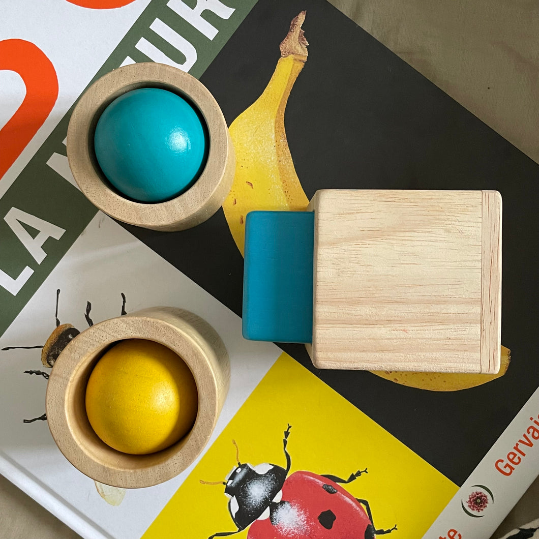 Matériel emboîtement en bois Montessori