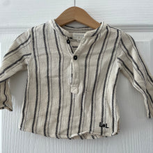 Carica l&#39;immagine nel visualizzatore di Gallery, Chemise / kurta - 12 mois
