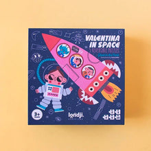 Carica l&#39;immagine nel visualizzatore di Gallery, Valentina in space

